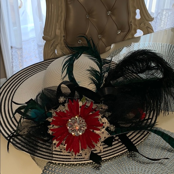 White and Red Custom Derby Hat, Beach, Photography - Picture 1 of 6